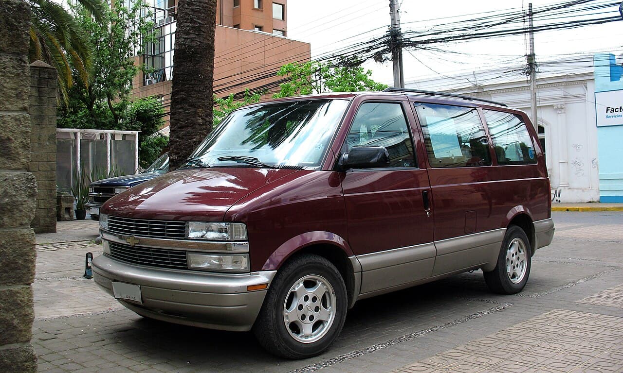 Chevrolet Astro, representative photo