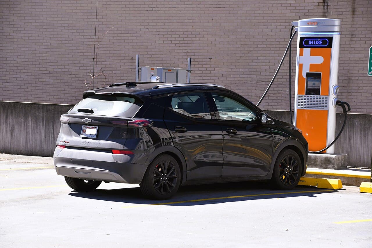 Chevrolet Bolt EUV, representative photo