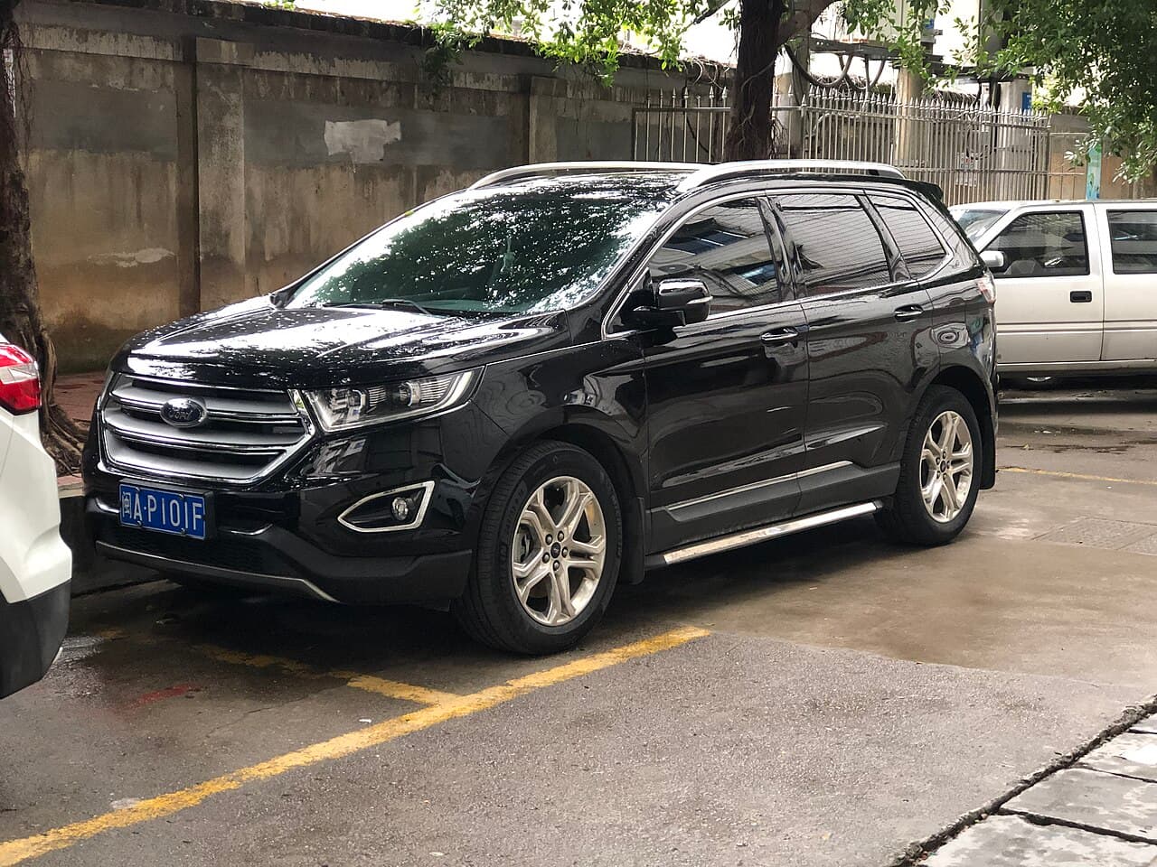 Ford Edge, representative photo