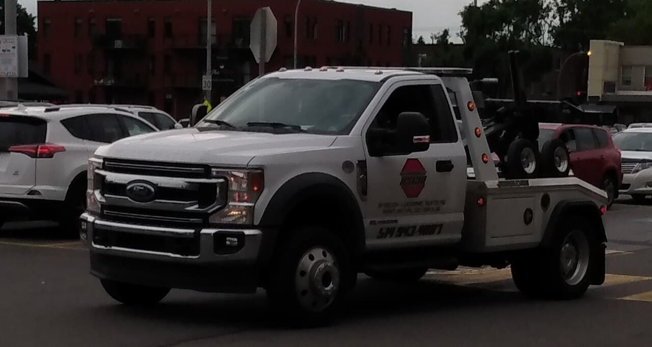 Ford F-450, representative photo