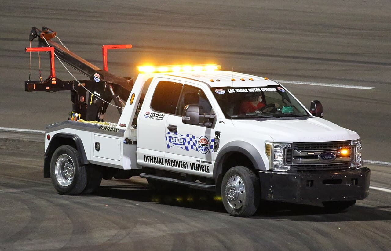 Ford F-450, representative photo