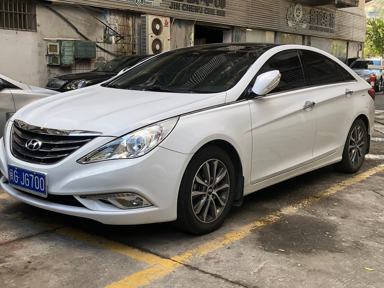 Hyundai Sonata, representative photo