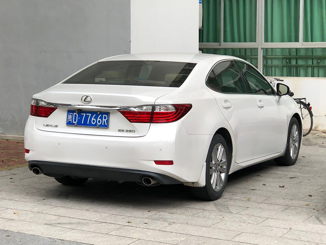 Lexus ES, representative photo