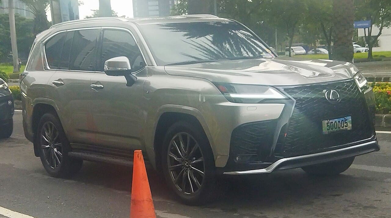Lexus LX, representative photo