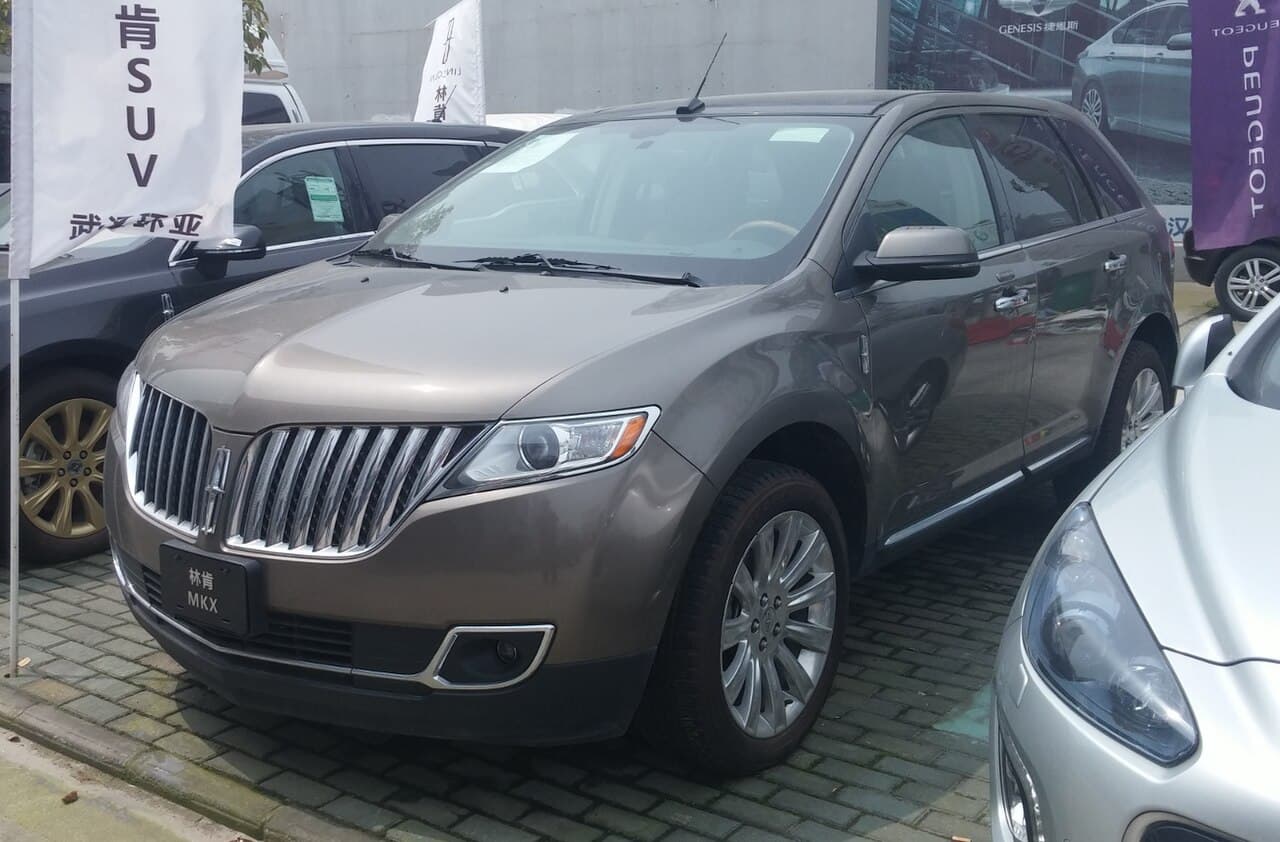 Lincoln MKX, representative photo