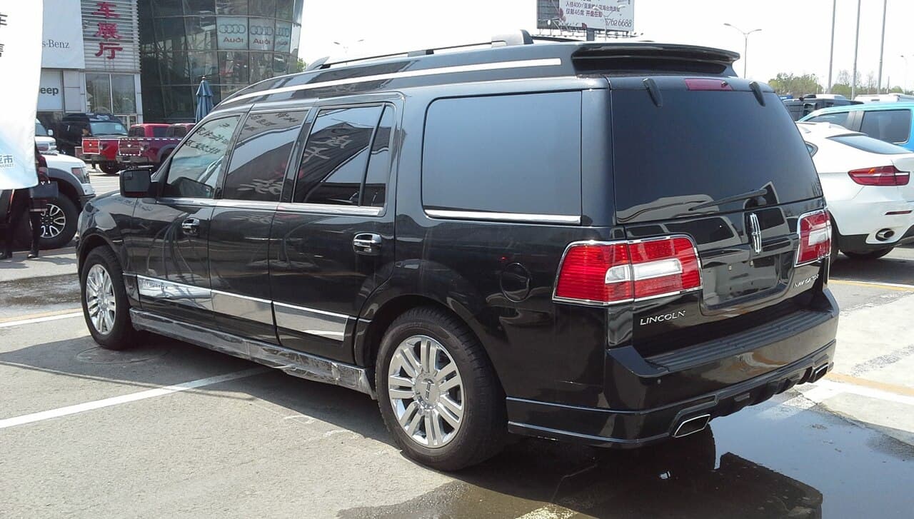 Lincoln Navigator, representative photo