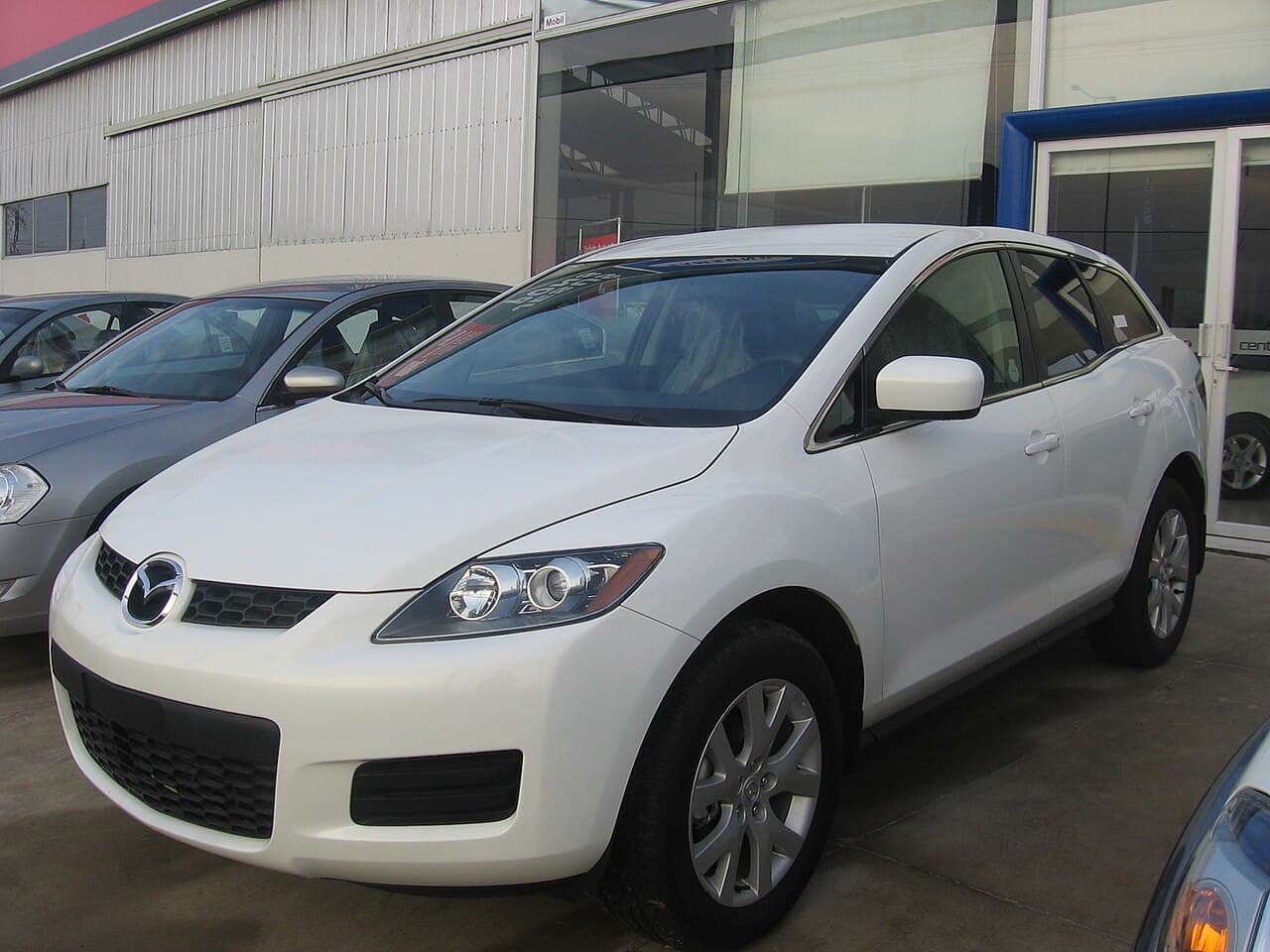 Mazda CX-7, representative photo