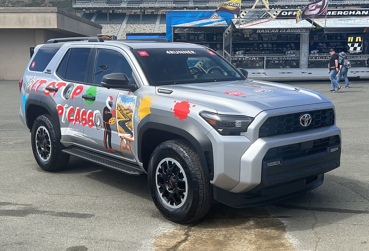 Toyota 4Runner, representative photo