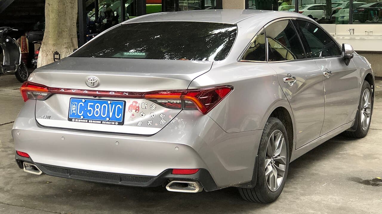 Toyota Avalon, representative photo