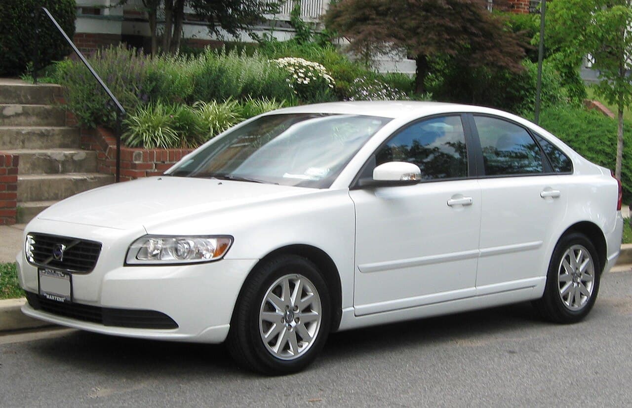 Volvo S40, representative photo