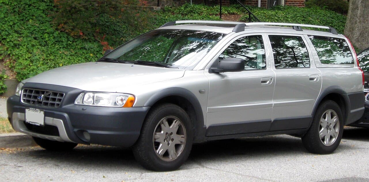 Volvo XC70, representative photo