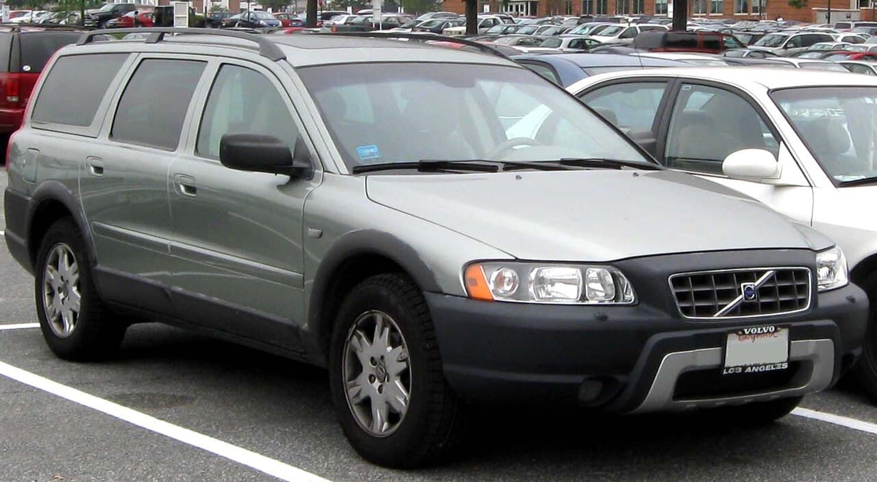 Volvo XC70, representative photo