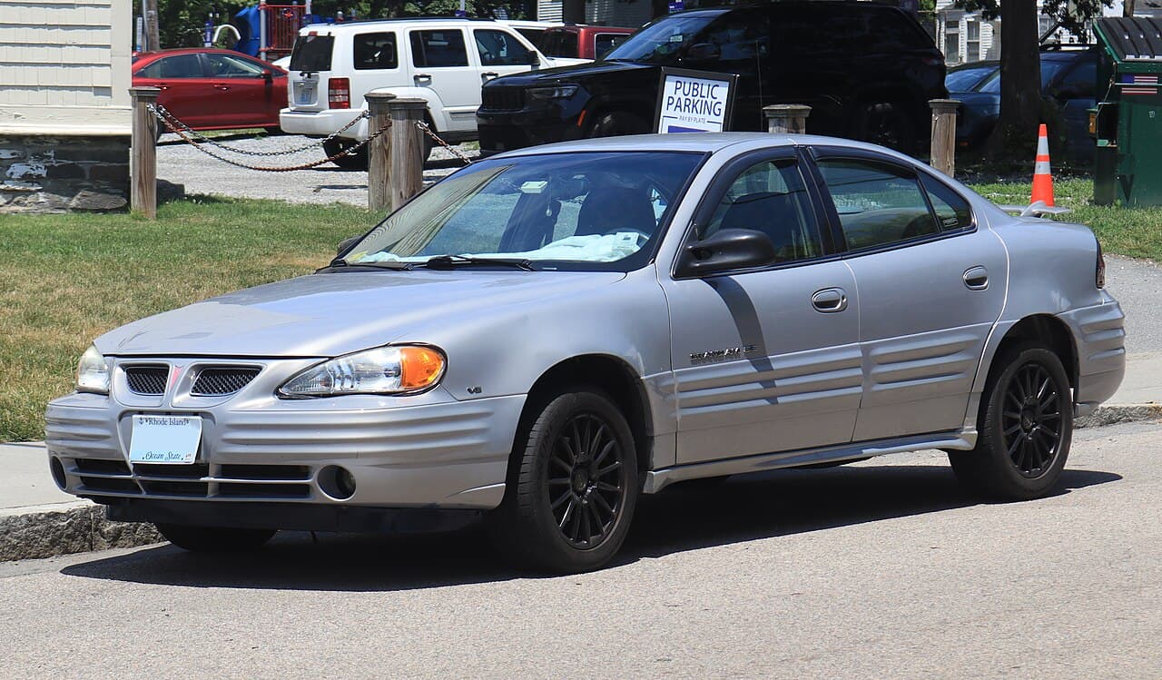 Pontiac Grand Am, representative photo
