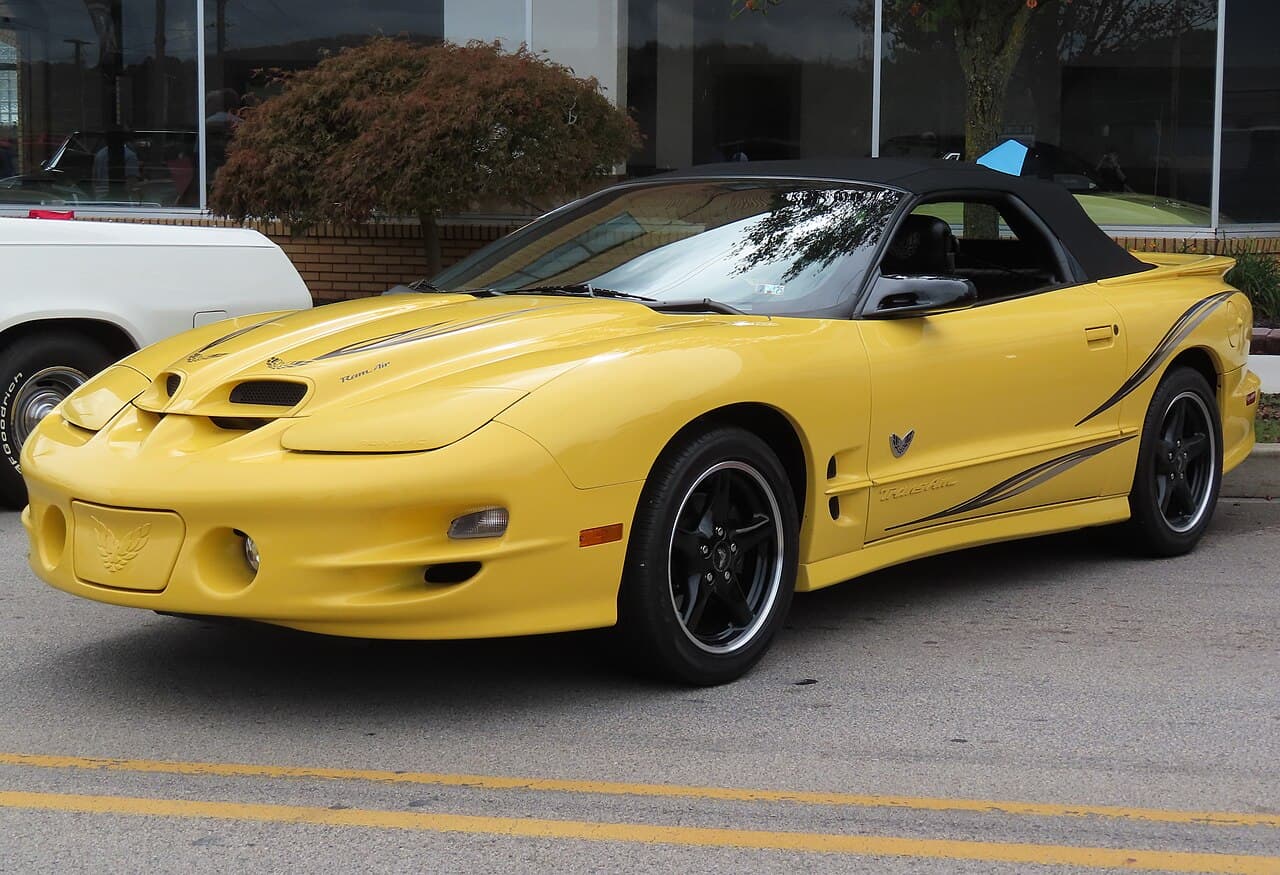 Pontiac Firebird, representative photo