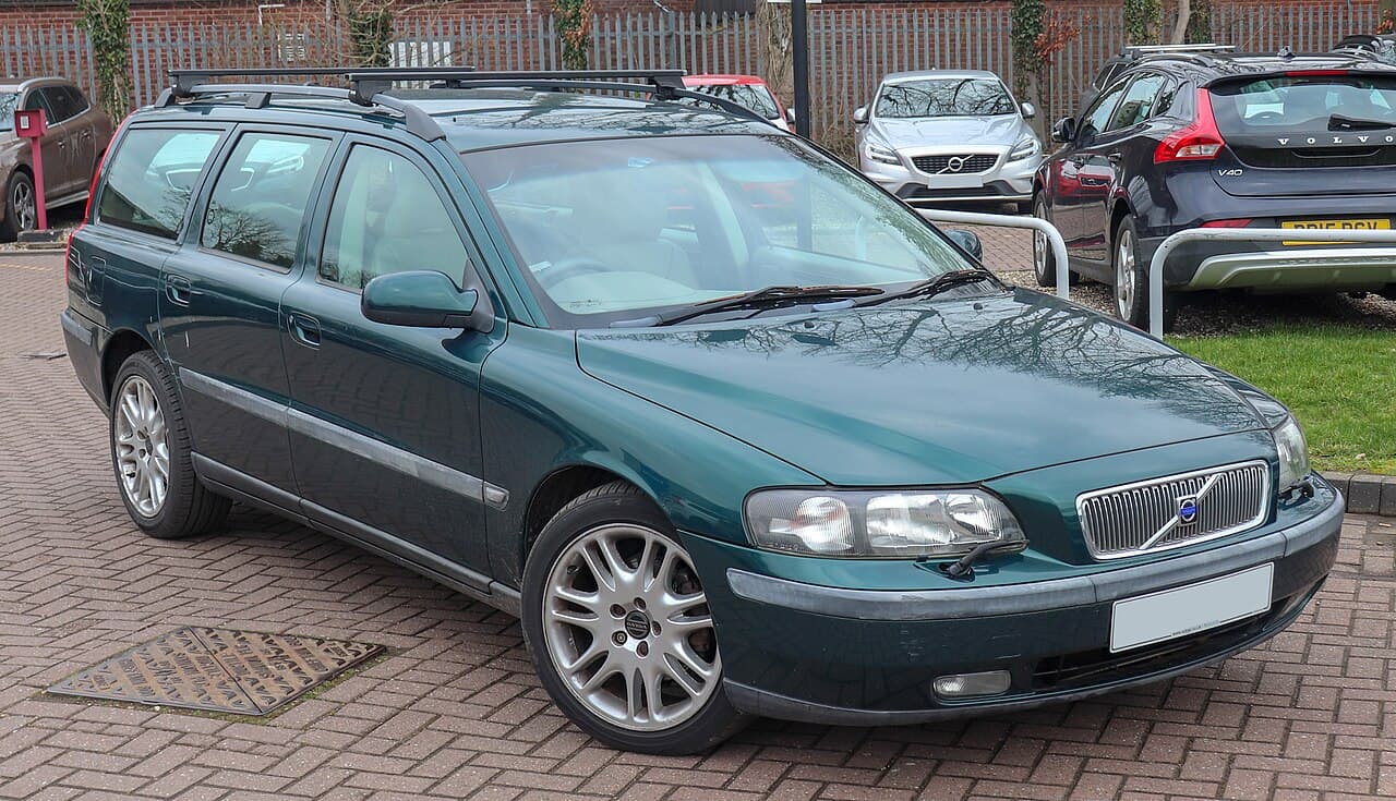 Volvo V70, representative photo