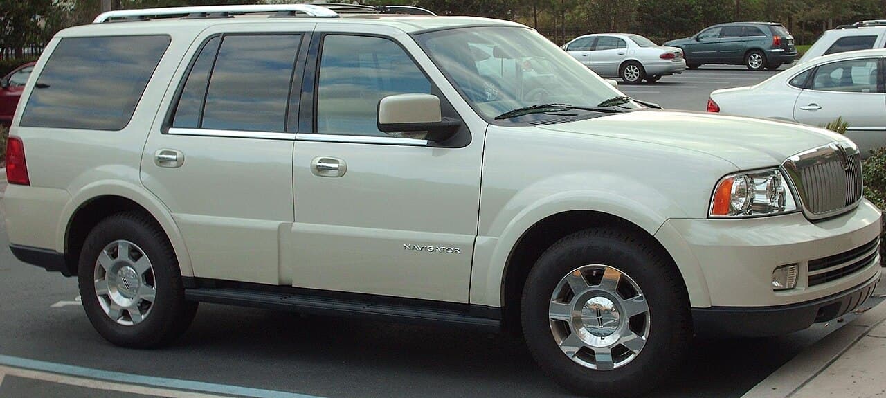 Lincoln Navigator, representative photo