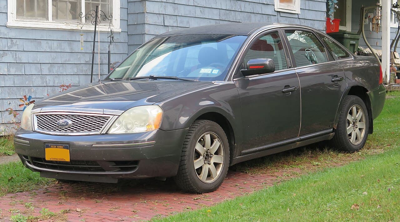 Ford Five Hundred, representative photo