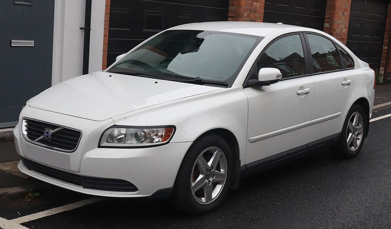 Volvo S40, representative photo