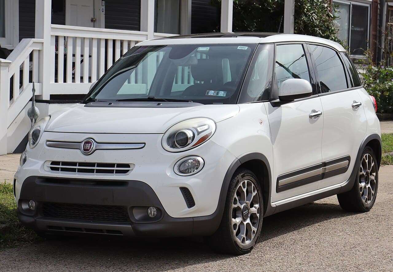 Fiat 500L, representative photo