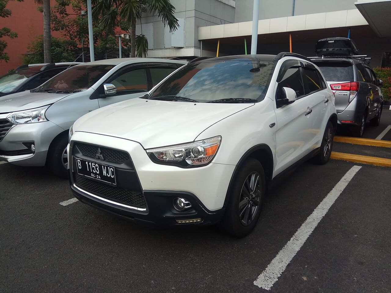 Mitsubishi Outlander Sport, representative photo