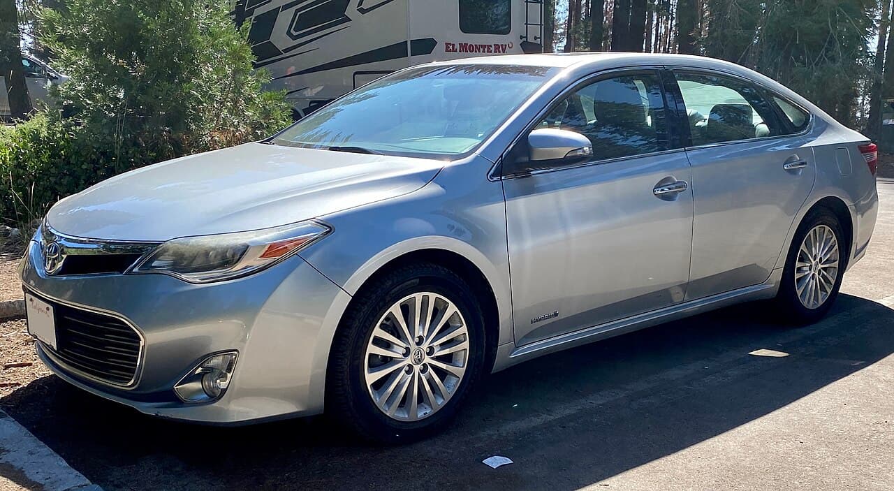 Toyota Avalon, representative photo