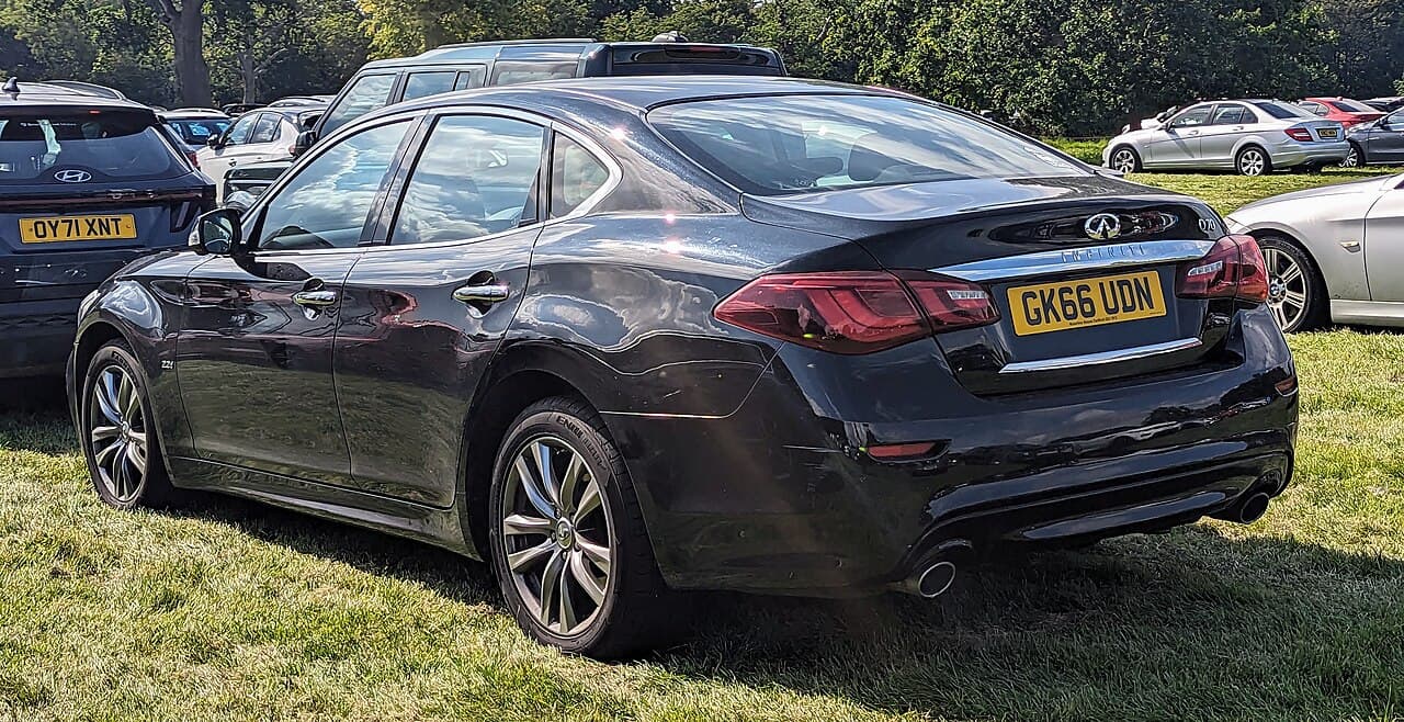 Infiniti Q70, representative photo