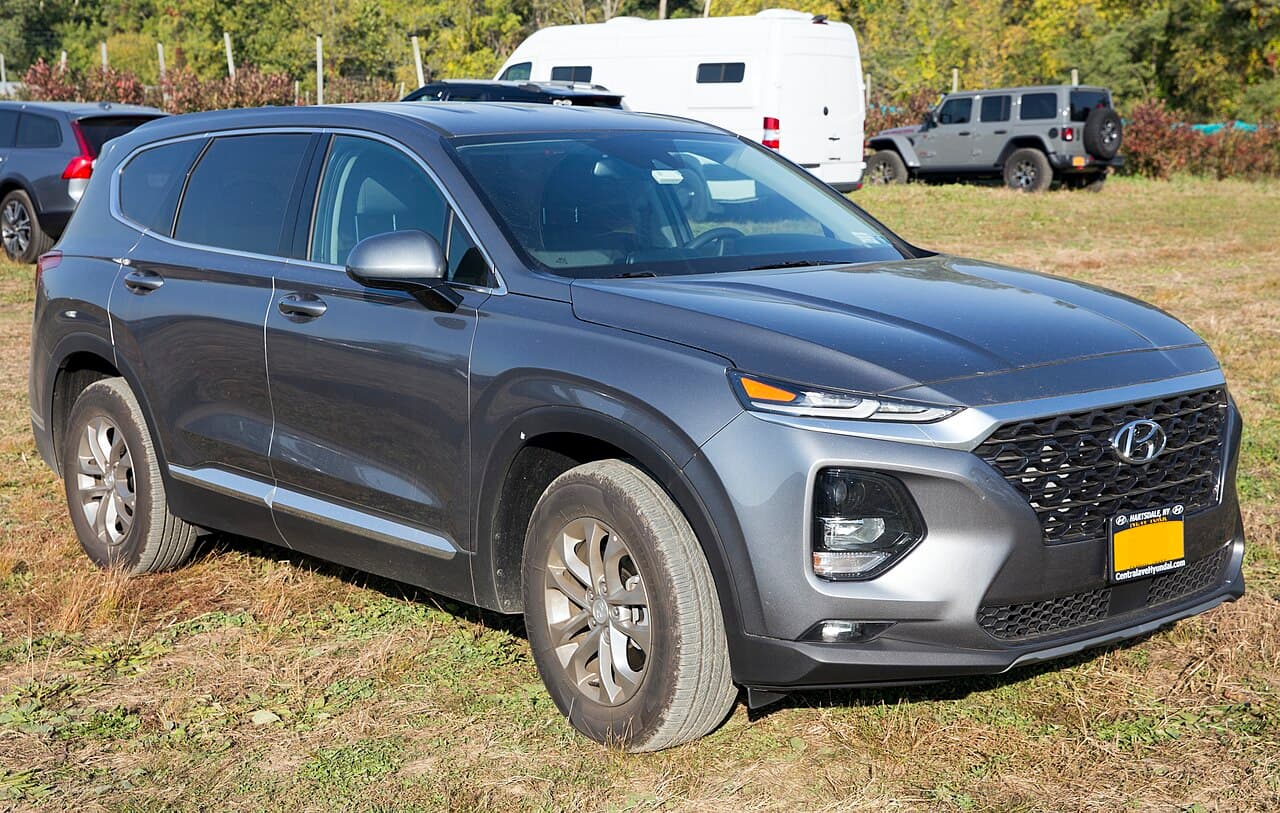 Hyundai Santa Fe, representative photo