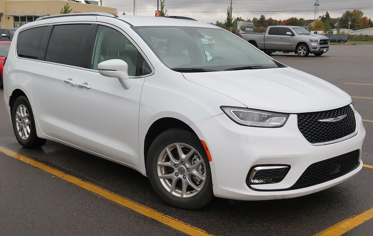 Chrysler Pacifica, representative photo