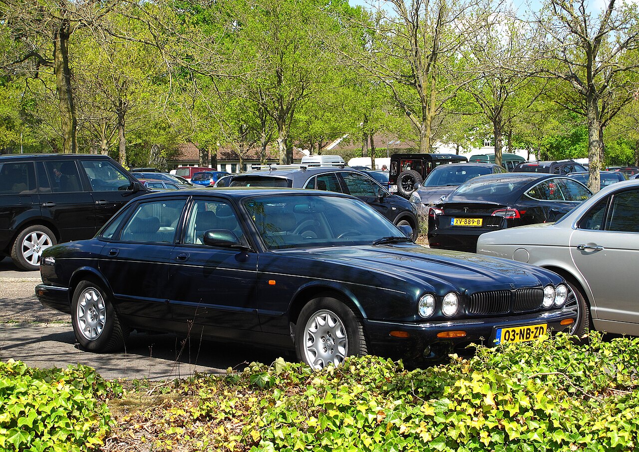 Jaguar XJ, representative photo